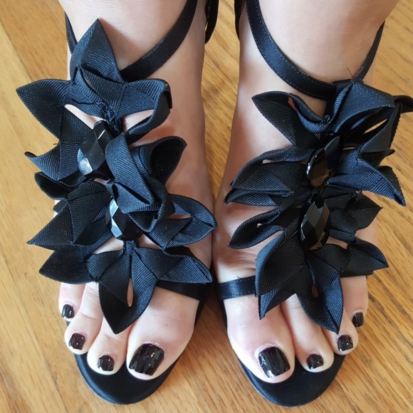 Oscar de la Renta Satin Heel 38 - Picture 2 of 8